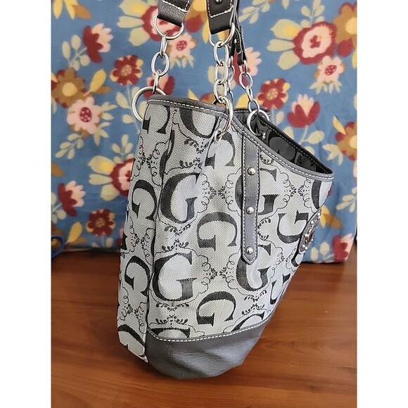 Guess Shoulder Bag - Picture 2 of 8